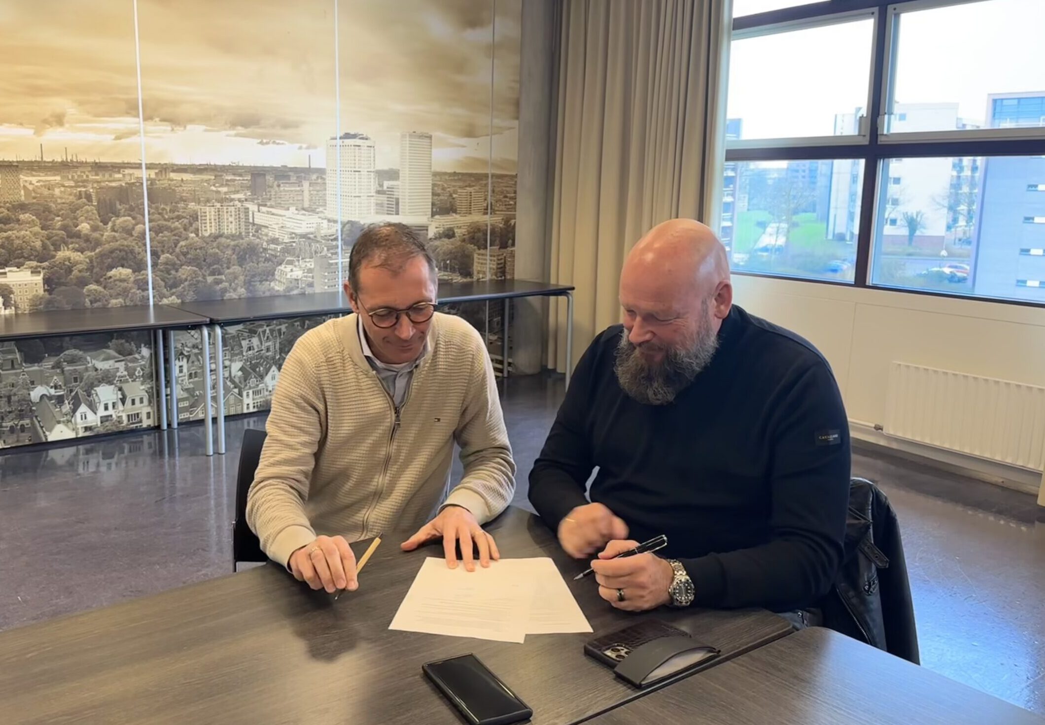 Featured image for “Nieuwe uitvoeringsovereenkomst Ondernemersfonds Ambacht ondertekend”