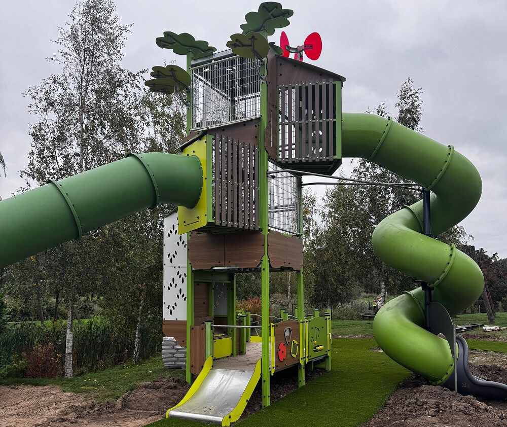 Featured image for “Nieuw inclusief speeltoestel in het Jeugdspeelpark”